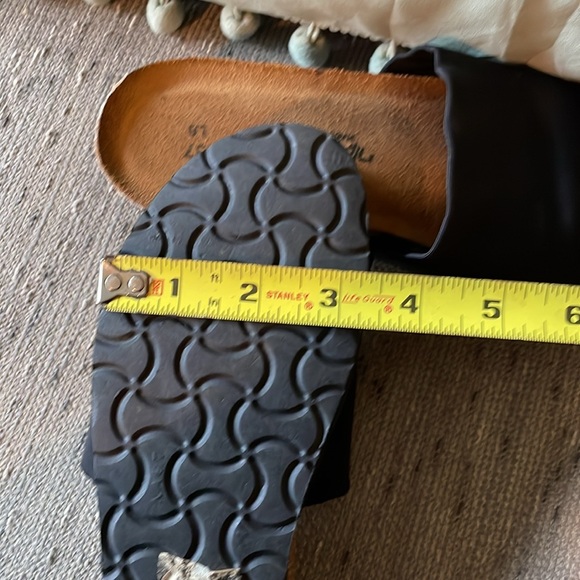 NAOT Alana size 37 black stretch slides - Picture 10 of 12